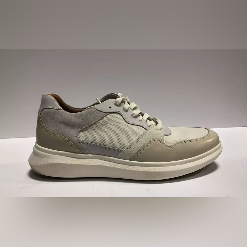 Clarks Un Globe Run Mens Sneaker White Size 11M